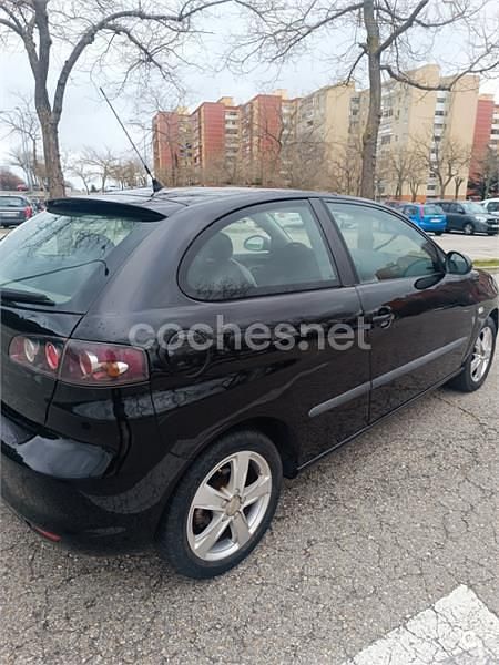 Usado Seat Ibiza Sport 105 CV (77 kW) 2008 Negro Berlina