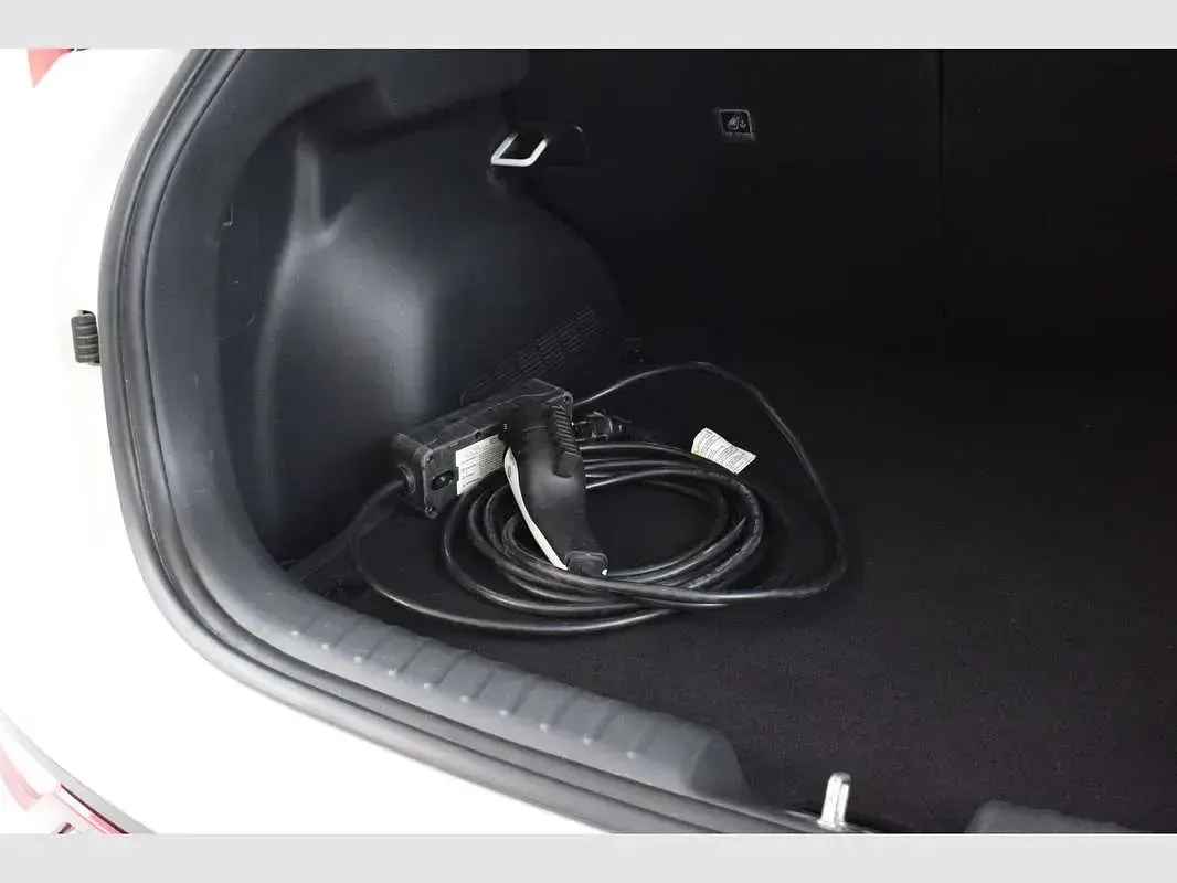 Usado Kia Niro 184 CV (135 kW) 2023 Blanco SUV
