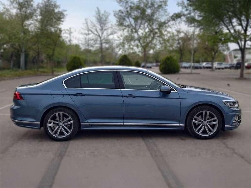 Usado VW Passat Sport 190 CV (139 kW) 2016 Azul Berlina
