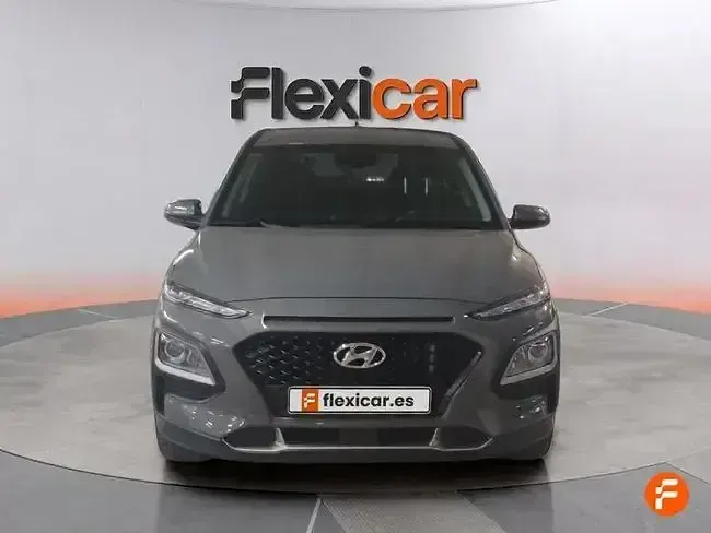 Usado Hyundai Kona 120 CV (88 kW) 2020 Gris SUV