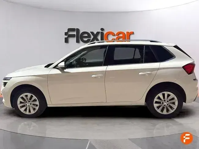 Usado Skoda Kamiq Style 110 CV (80 kW) 2024 Blanco SUV