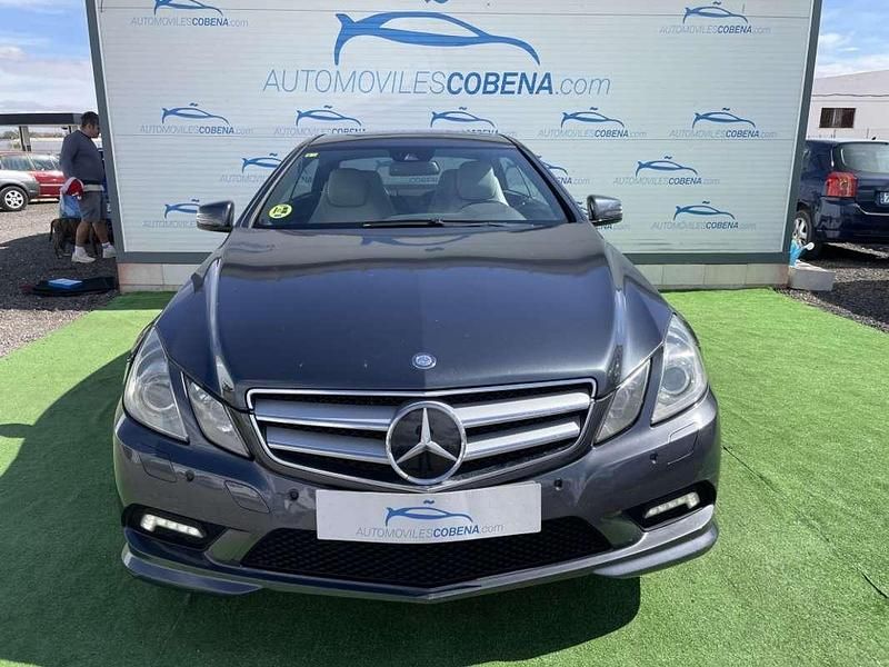 Usado Mercedes E250 Avantgarde 204 CV (150 kW) 2010 Gris Berlina