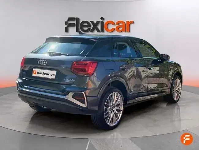 Usado Audi Q2 S-Line 150 CV (110 kW) 2024 Gris SUV