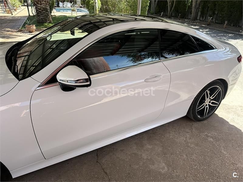 Usado Mercedes E220 194 CV (142 kW) 2019 Blanco Coupe