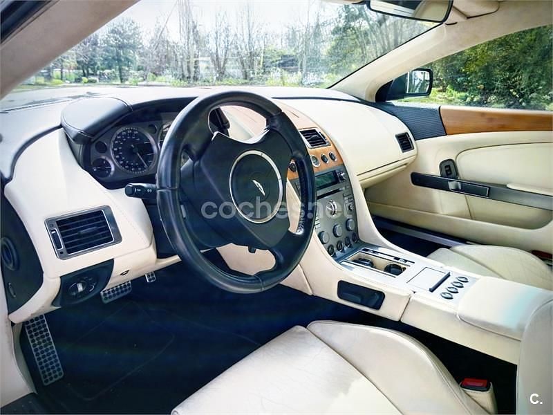 Usado Aston Martin DB9 450 CV (330 kW) 2005 Negro Coupe