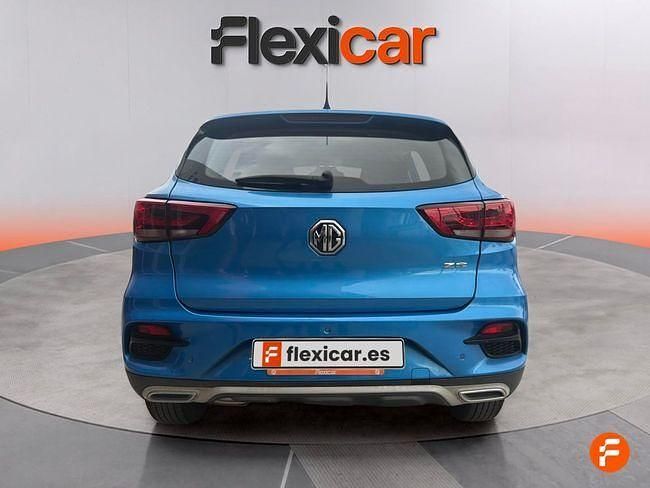 Usado MG ZS Comfort 111 CV (81 kW) 2022 Azul SUV