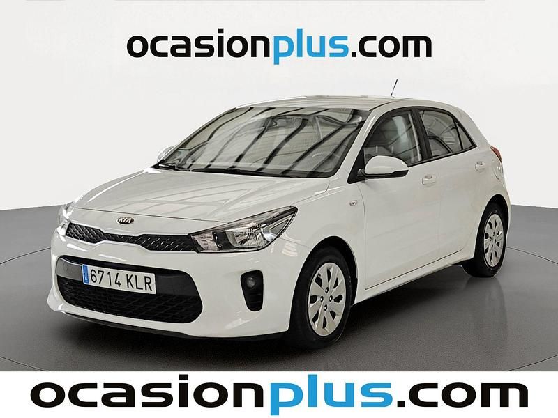 Usado Kia Rio 84 CV (61 kW) 2018 Blanco Utilitario