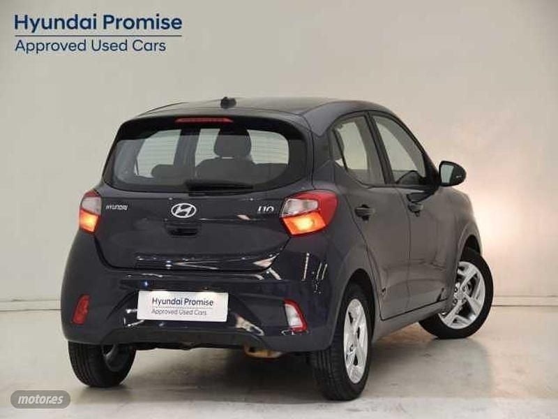 Usado Hyundai i10 67 CV (49 kW) 2021 Aurora grey Utilitario
