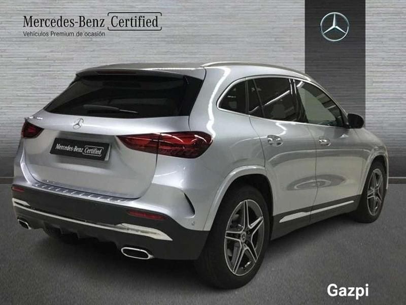 Usado Mercedes GLA200 163 CV (119 kW) 2025 Plata hightech SUV