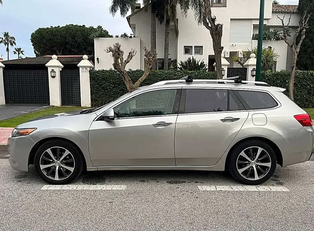 Usado Honda Accord Executive 150 CV (110 kW) 2010 Gris Familiar