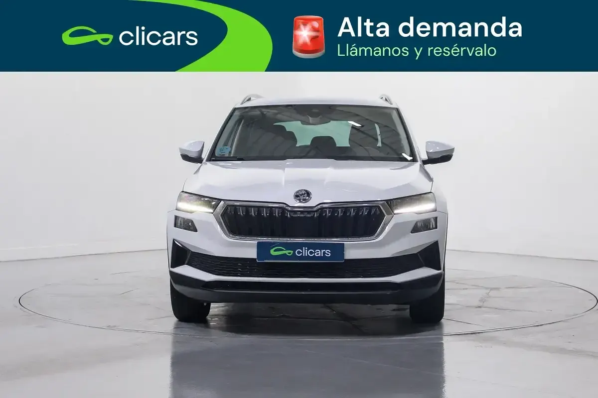 Usado Skoda Karoq Ambition 150 HP (110 kW) 2022 Branco SUV