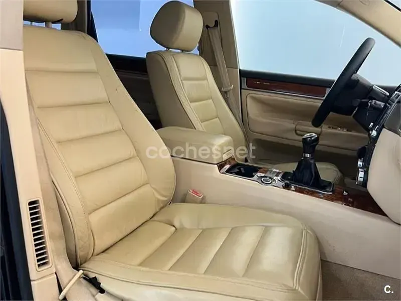 Usado VW Touareg R 174 CV (127 kW) 2003 Negro SUV