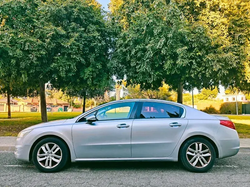 Usado Peugeot 508 Active 140 CV (102 kW) 2011 Gris / plata Berlina