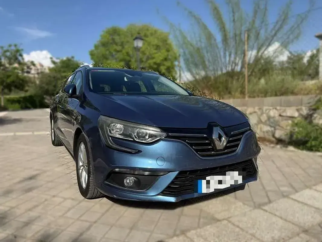 Usado Renault Mégane GrandTour Business 110 CV (80 kW) 2017 Azul Familiar