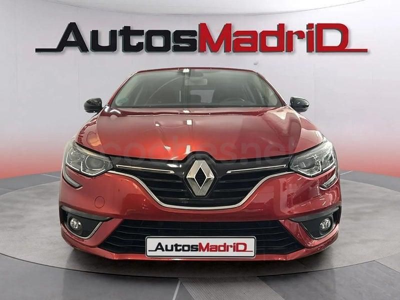 Usado Renault Mégane IV LIMITED 115 CV (84 kW) 2019 Rojo Berlina