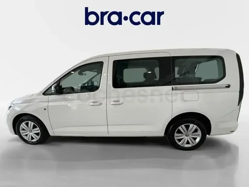 Usado VW Caddy Maxi 122 CV (89 kW) 2024 Blanco Monovolumen