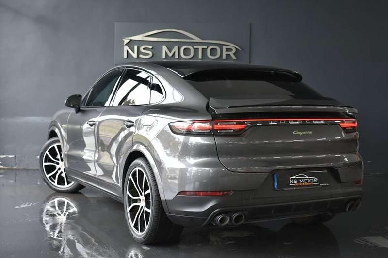 Usado Porsche Cayenne 462 CV (339 kW) 2020 Gris SUV