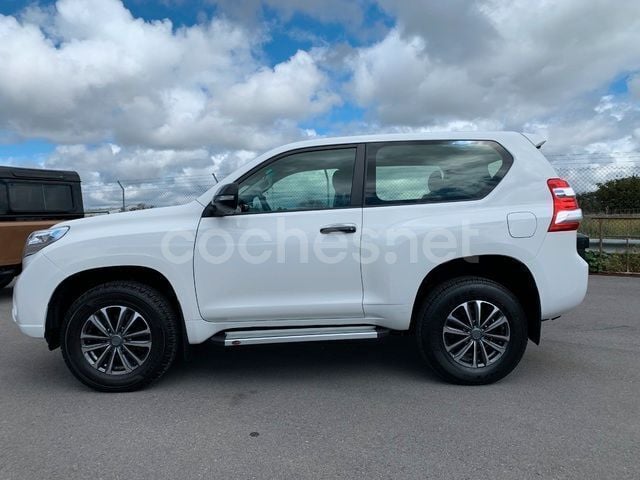 Blanco Usado 2016 Toyota Land Cruiser SUV | 36.900 € (Precio justo) - Imagen 1/4
