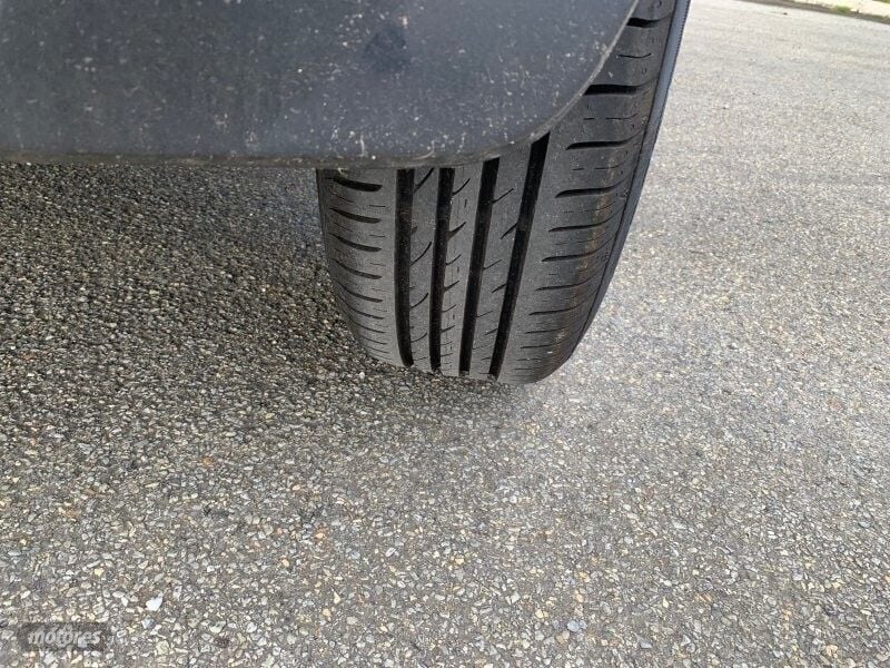 Usado Fiat Punto Dynamic 85 CV (62 kW) 2003 Gris Utilitario