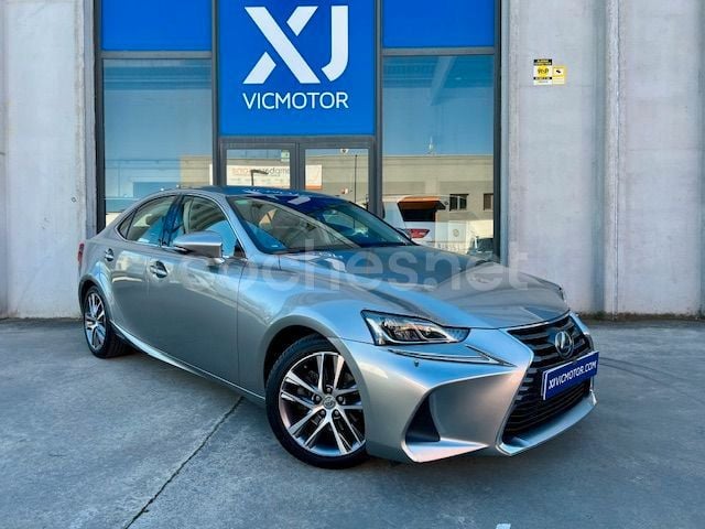 Gris / plata Usado 2017 Lexus IS300h Executive Line Berlina | 19.750 € (Precio justo) - Imagen 1/4