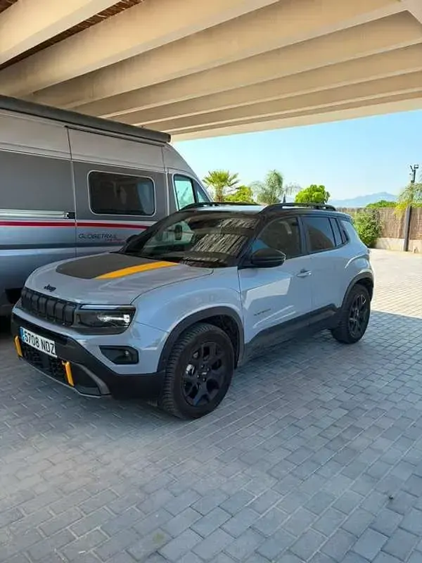 Usado Jeep Avenger North 144 CV (105 kW) 2025 Gris SUV