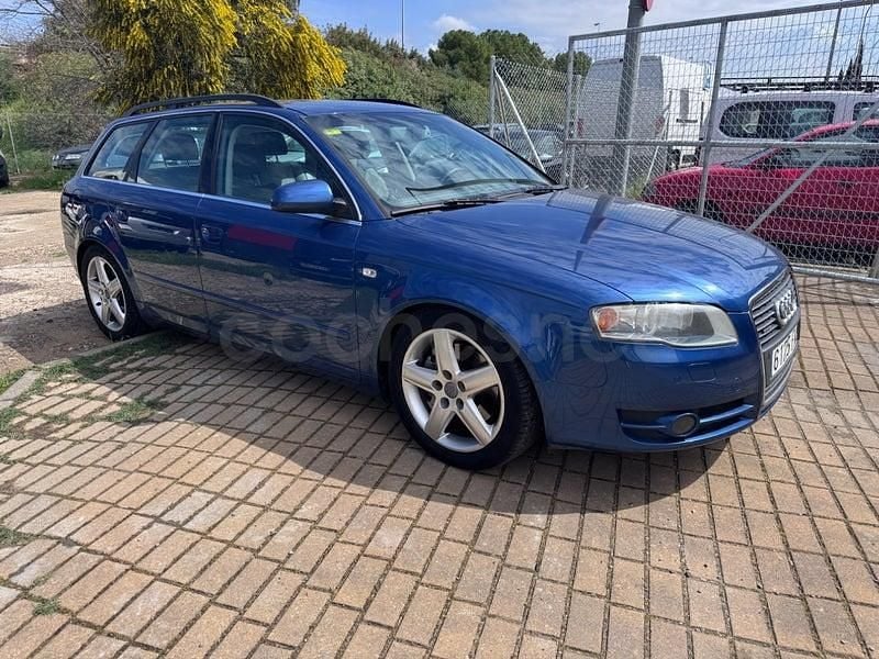 Usado Audi A4 Premium 205 CV (150 kW) 2005 Azul Familiar