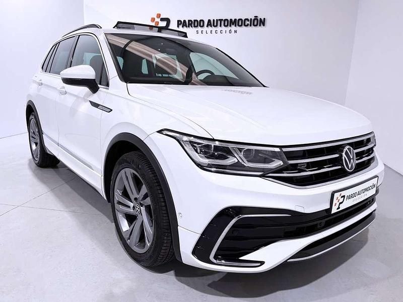 Blanco Usado 2021 VW Tiguan R-line SUV | 29.900 € (Un poco caro) - Imagen 1/4