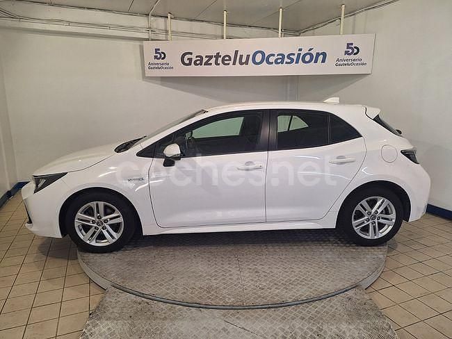 Usado Toyota Corolla Active 122 CV (89 kW) 2020 Blanco Berlina