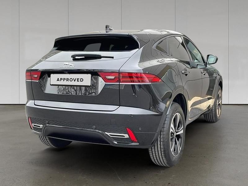 Usado Jaguar E-Pace R-Dynamic 163 CV (119 kW) 2024 Santorini black SUV