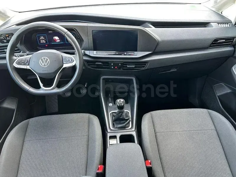 Usado VW Caddy 102 CV (75 kW) 2025 Beige Monovolumen