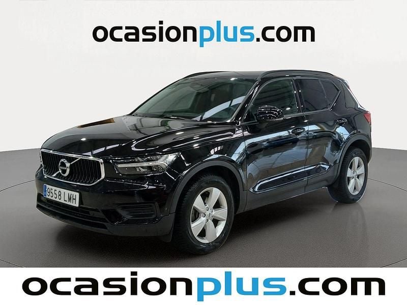 Usado Volvo XC40 Momentum 129 HP (94 kW) 2021 SUV
