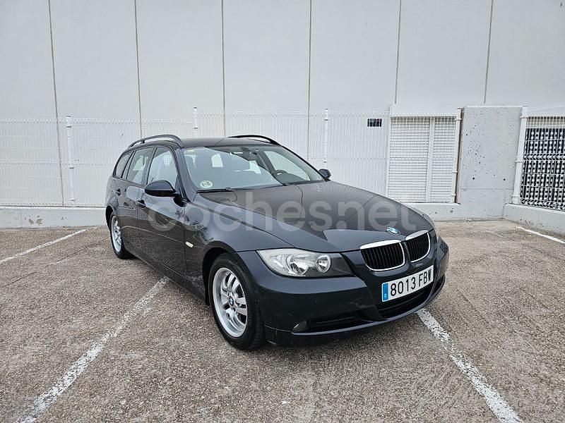 Usado BMW 320 163 CV (119 kW) 2006 Azul Familiar
