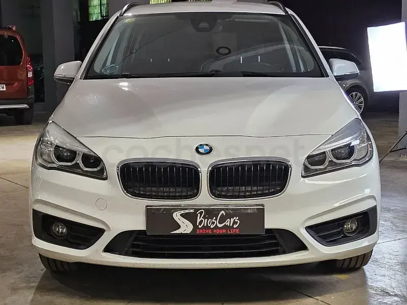 Usado BMW 218 150 CV (110 kW) 2016 Blanco Familiar
