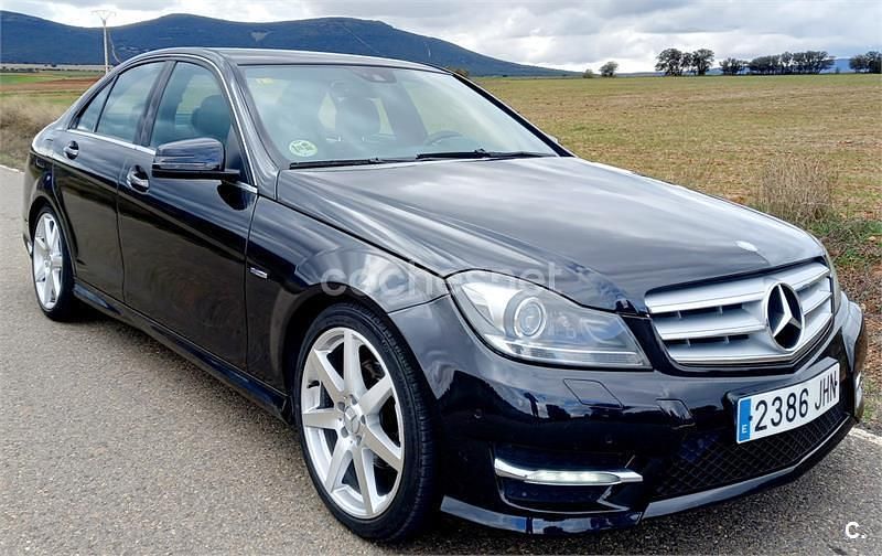 Usado Mercedes C250 204 CV (150 kW) 2011 Negro Berlina