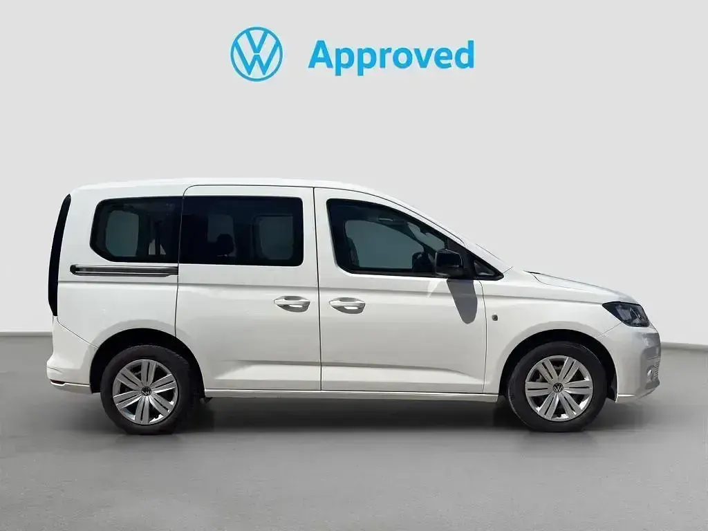 Usado VW Caddy 122 CV (89 kW) 2021 Blanco Monovolumen