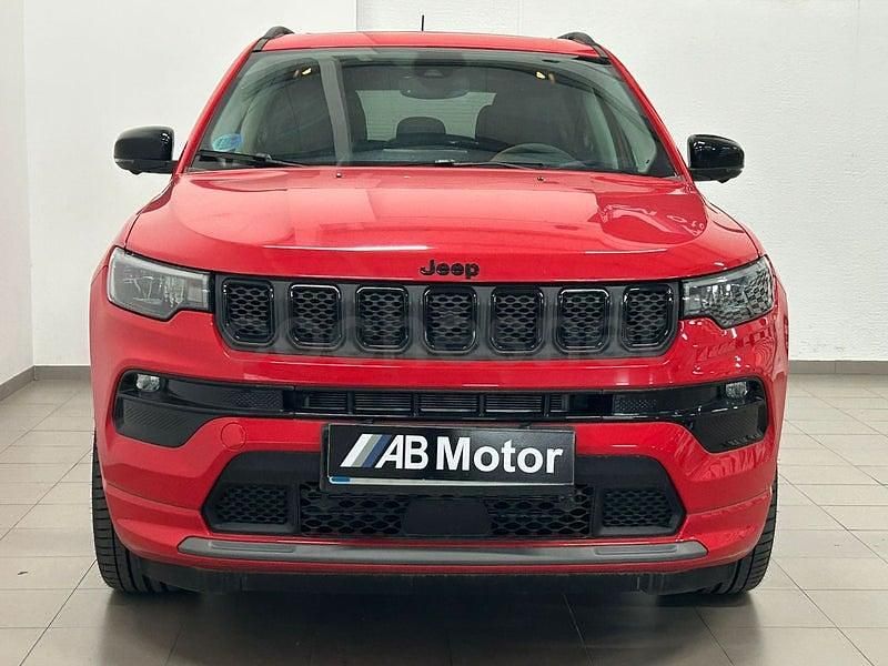 Rojo Usado 2024 Jeep Compass Limited SUV | 24.500 € (Buen precio) - Imagen 1/1