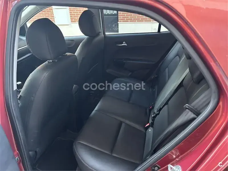 Usado Kia Picanto GT-Line 100 CV (73 kW) 2021 Granate Utilitario