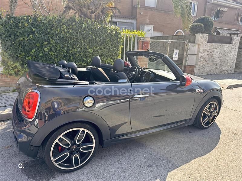 Usado Mini John Cooper Works Cabriolet 231 CV (169 kW) 2018 Gris / plata Descapotable