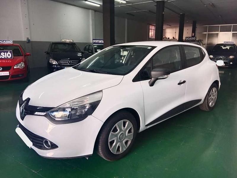 Blanco Usado 2013 Renault Clio IV Authentique Utilitario | 6990 € (Precio justo) - Imagen 1/4