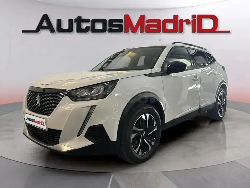 Usado Peugeot 2008 Allure 110 CV (80 kW) 2022 Blanco SUV