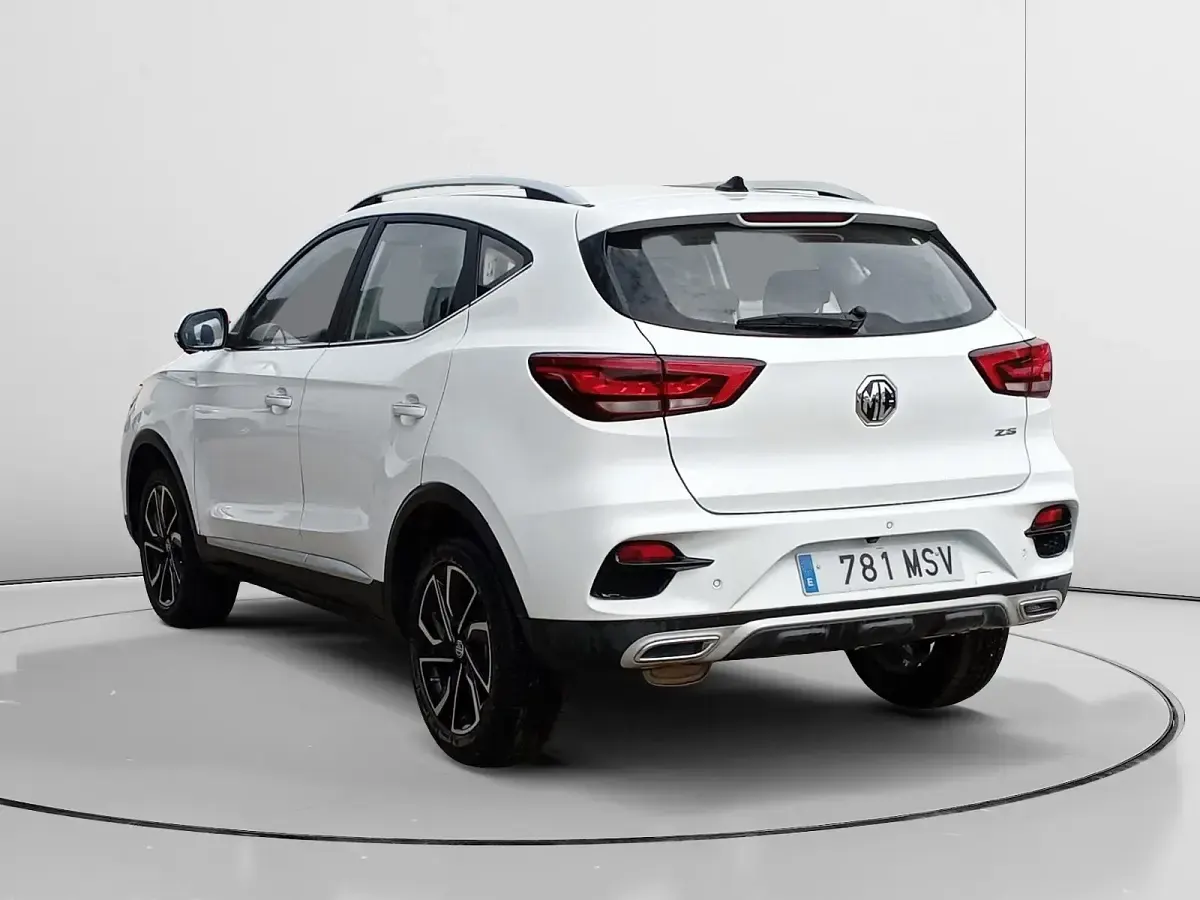 Usado MG ZS Luxury 106 CV (77 kW) 2024 Blanco SUV