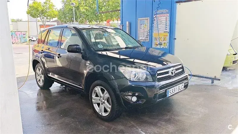 Usado Toyota RAV4 177 CV (130 kW) 2009 Negro SUV