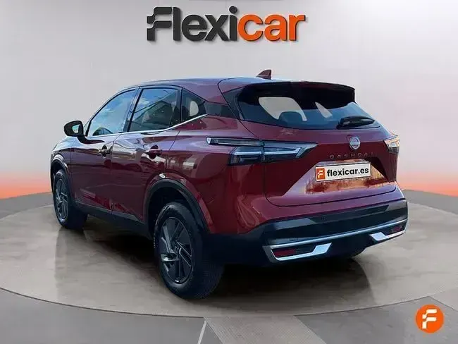 Usado Nissan Qashqai Acenta 140 CV (102 kW) 2025 Rojo SUV