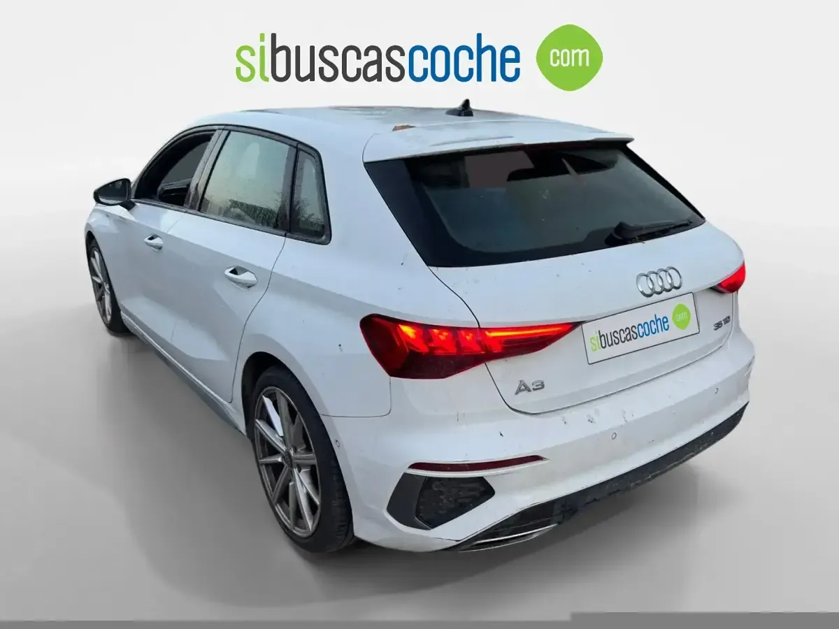 Usado Audi A3 S-Line 150 CV (110 kW) 2021 Blanco Berlina