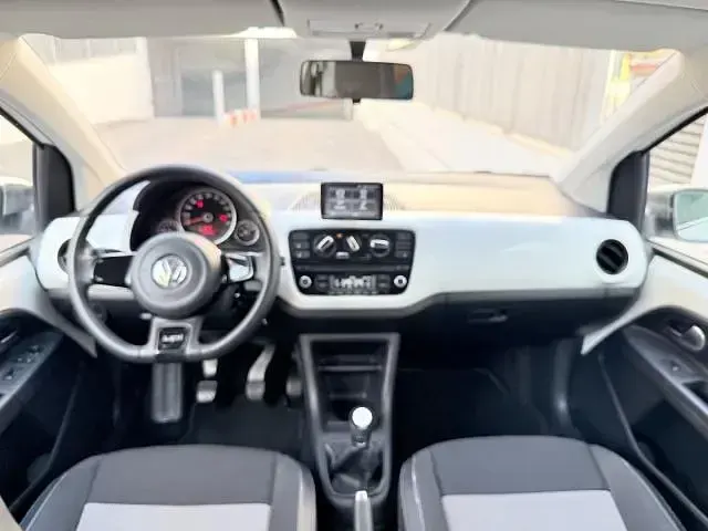 Usado VW up! 75 CV (55 kW) 2012 Blanco Utilitario