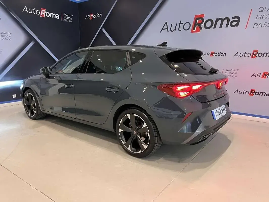 Usado Cupra Leon 150 CV (110 kW) 2025 Gris Utilitario
