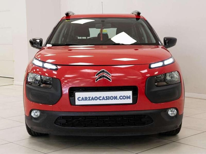 Usado Citroën C4 Cactus Live 82 CV (60 kW) 2017 Rojo Utilitario