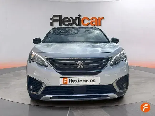Usado Peugeot 5008 Allure 130 CV (95 kW) 2018 Blanco SUV