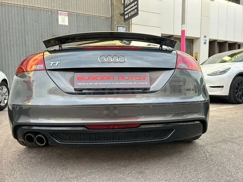 Usado Audi TT S-Line 160 CV (117 kW) 2014 Gris / plata Coupe