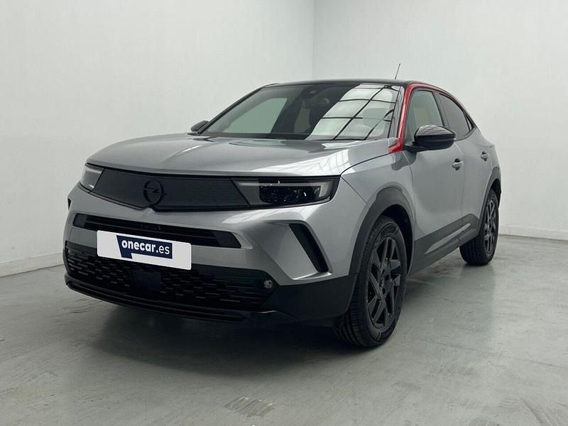 Usado Opel Mokka GS Line 130 CV (95 kW) 2022 Gris SUV